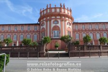 Rheinradweg | Deutschland | Hessen | Wiesbaden | Schloss Biebrich |