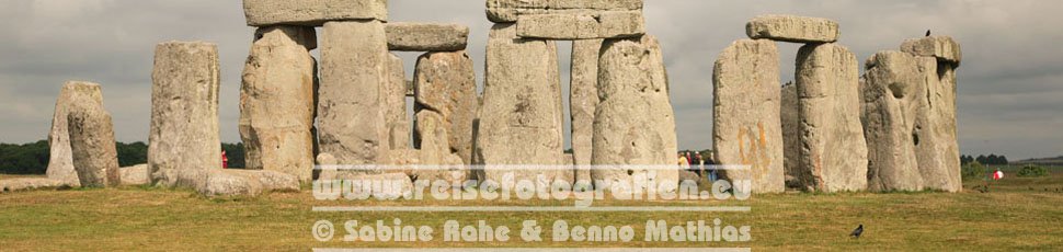 slideshow-stonehenge